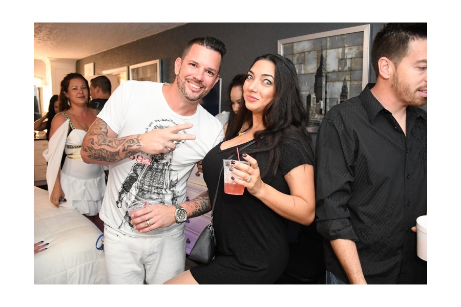 Spas & Conversation Pool