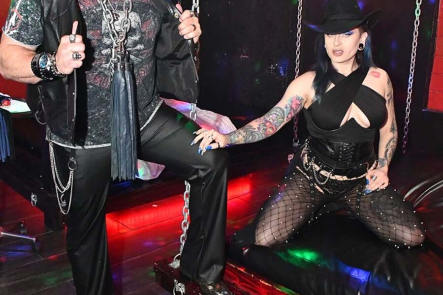 Hicks & Chicks / Drake's 40th B-Day